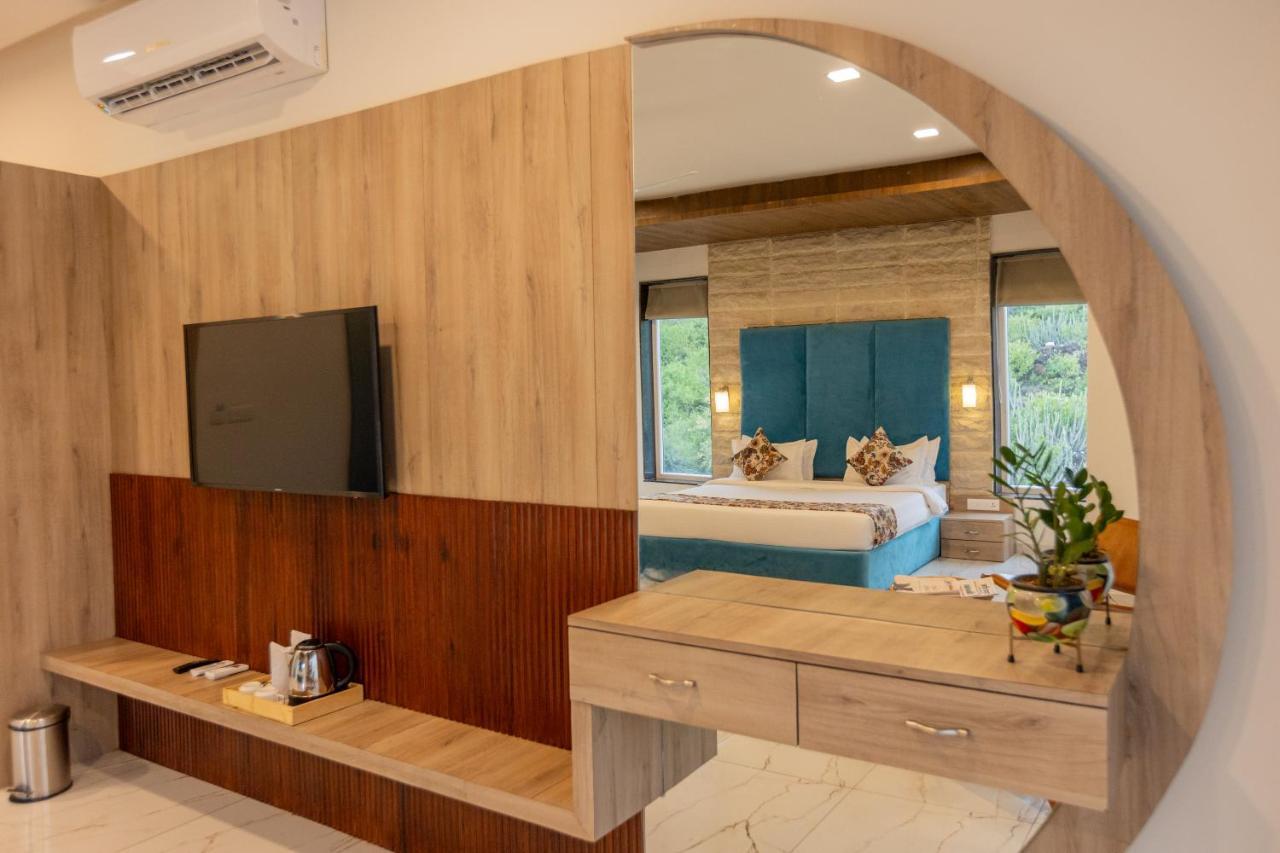 Suramya-A Luxury Boutique Hotel Udaipur Esterno foto