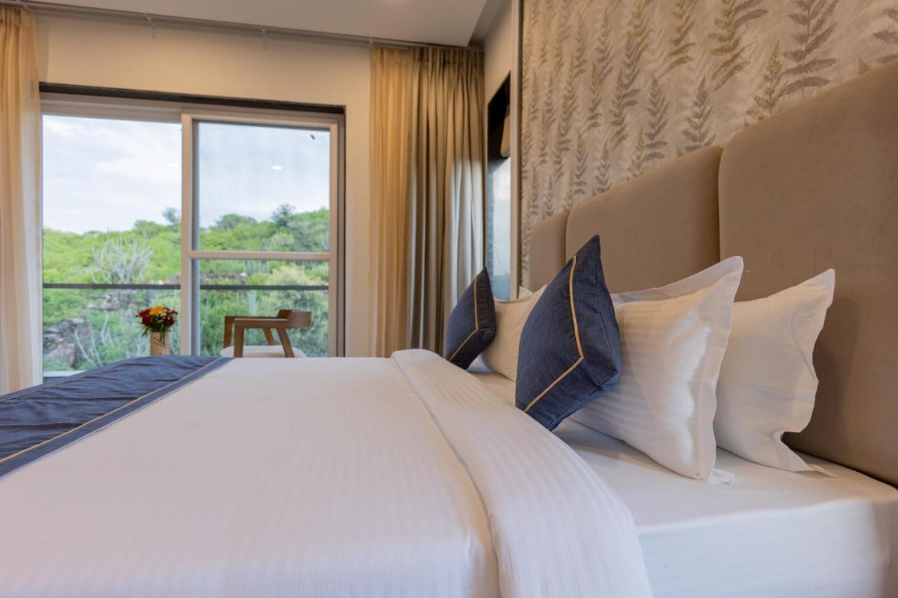 Suramya-A Luxury Boutique Hotel Udaipur Esterno foto