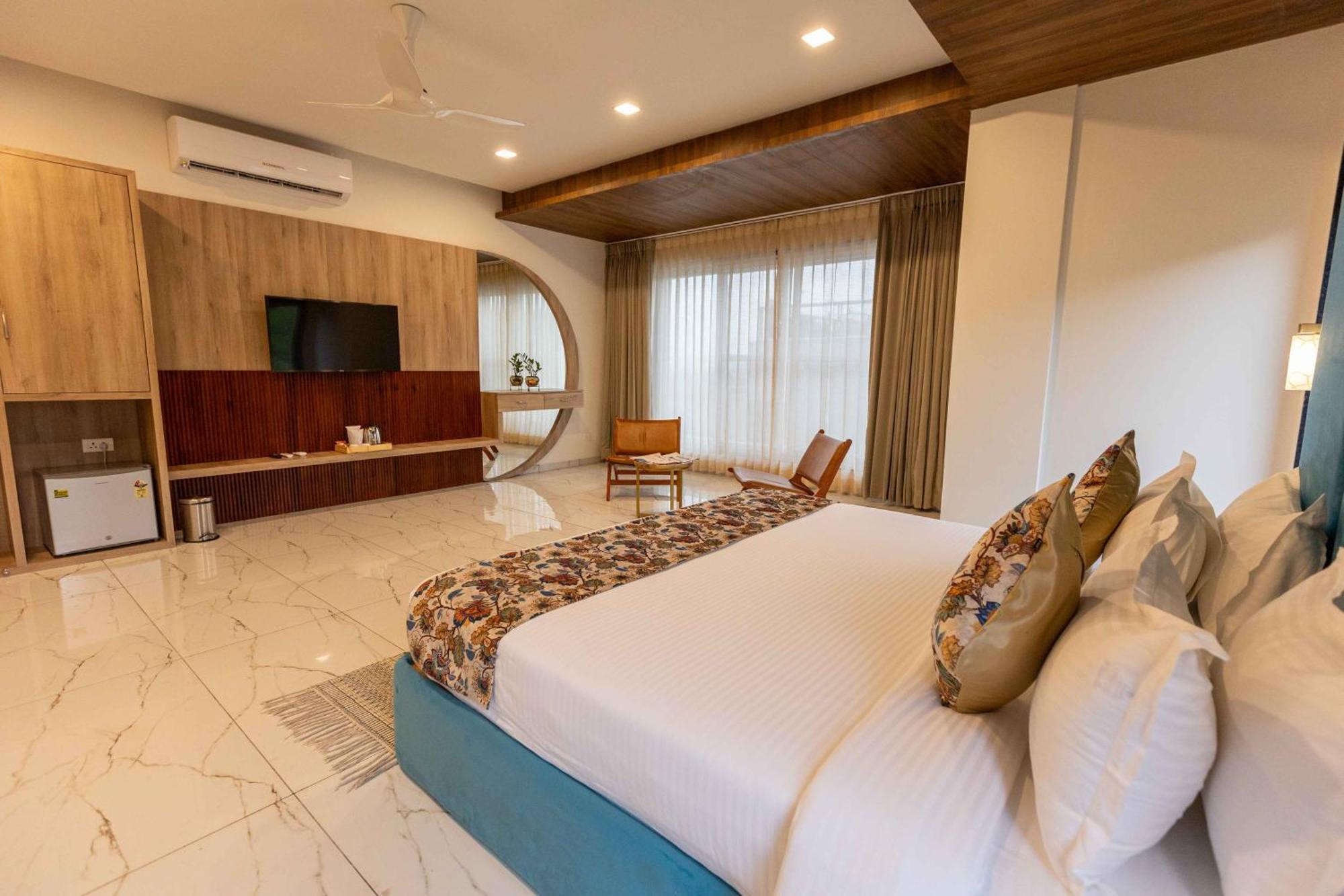 Suramya-A Luxury Boutique Hotel Udaipur Esterno foto