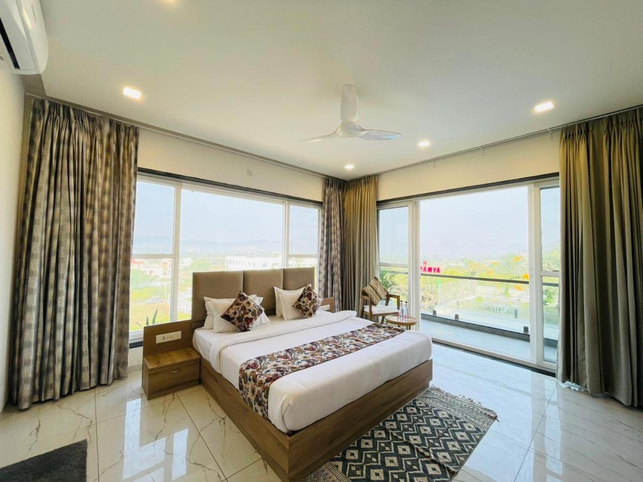 Suramya-A Luxury Boutique Hotel Udaipur Esterno foto
